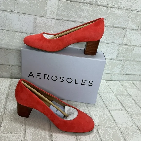 AEROSOLES Coral Suede Block Heel Pumps - Picture 1 of 3